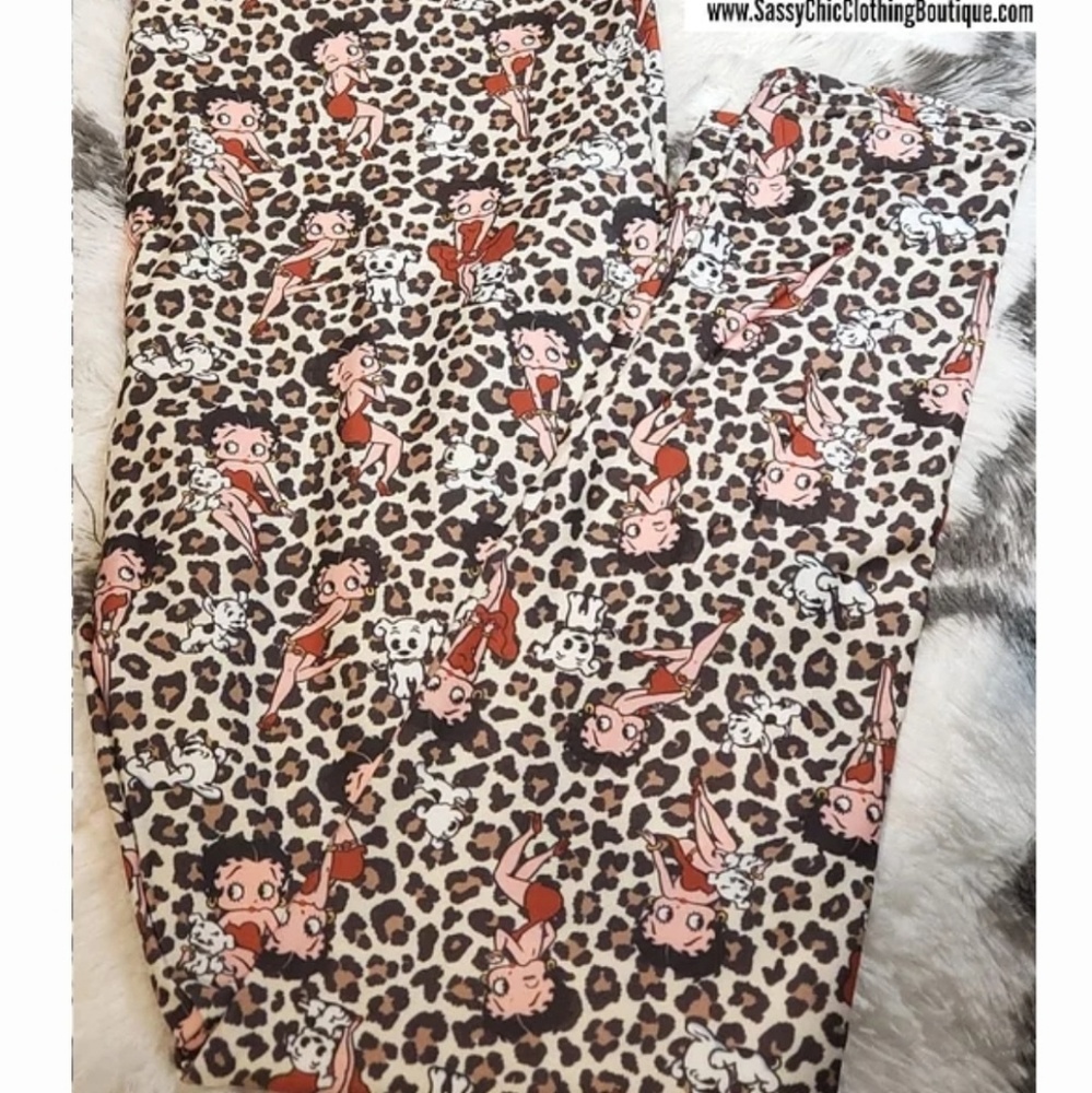 Animal print Betty boop leggings